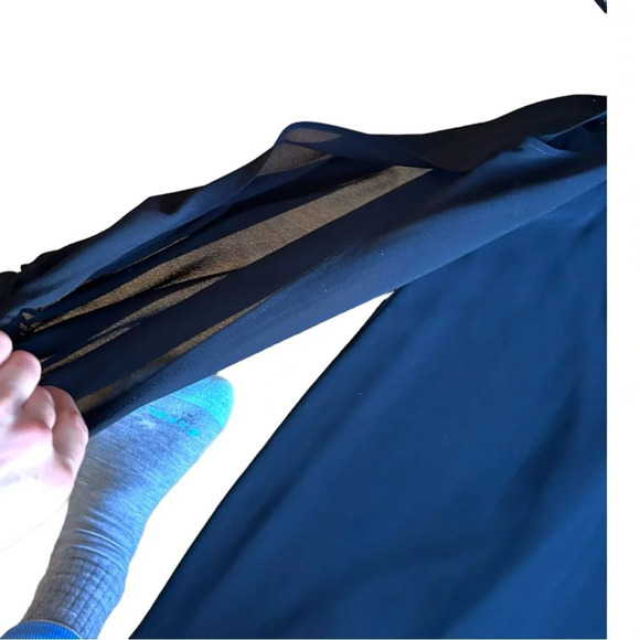 Vince Camuto Black VNeck Cutout Choker Collar chiffon cold shoulder dress Size 4 - Picture 7 of 14